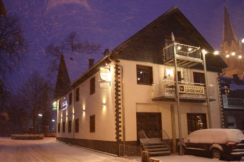 Landhotel Lindenhof Grevenbroich Εξωτερικό φωτογραφία